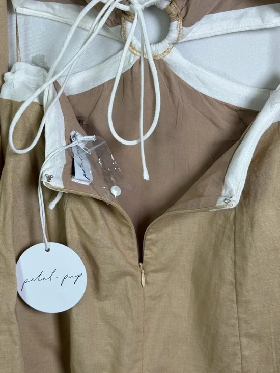 Petal + Pup Women’s Linen Blend Cutout Dress Beige White Tie Back Coastal Sz XS - Picture 12 of 13